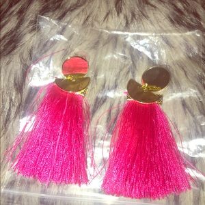 Hot pink & gold Tassel earrings( new no tags)